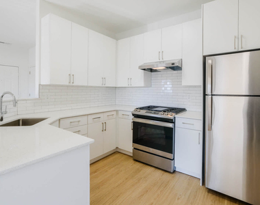 1300 Cook Lane - Photo Thumbnail 3