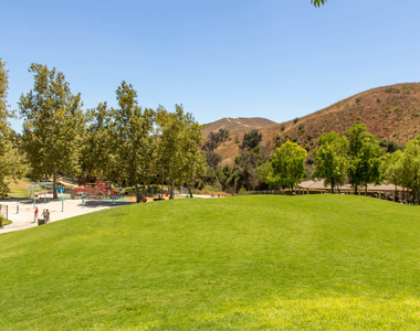 5325 Oak Park Lane - Photo Thumbnail 5