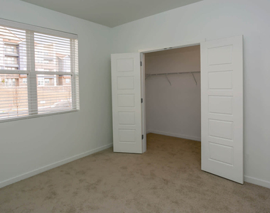 2311 Park Centre Dr - Photo Thumbnail 27
