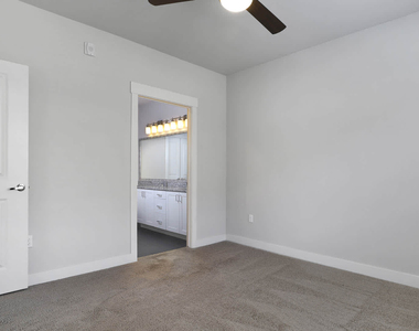 6200 Castlegate Dr. - Photo Thumbnail 15