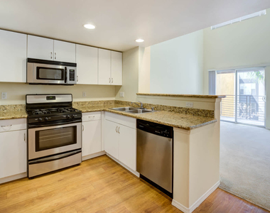 5211 Pacific Concourse Dr - Photo Thumbnail 35