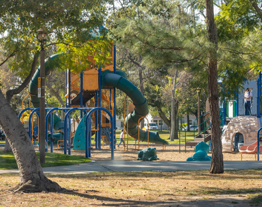 201 W. Fairview - Photo Thumbnail 34