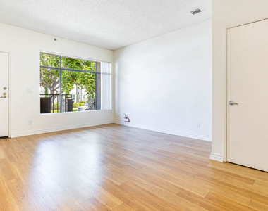 201 W. Fairview - Photo Thumbnail 13