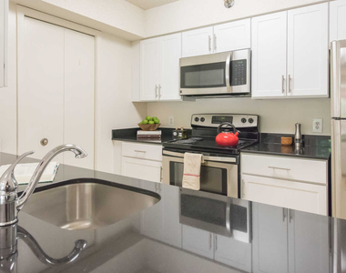 2501 Porter St. Nw - Photo Thumbnail 6