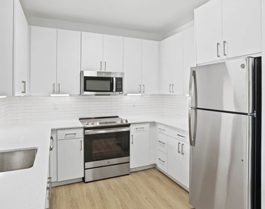 1650 Hope Dr. - Photo Thumbnail 3