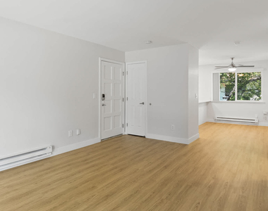 1235 Wildwood Ave - Photo Thumbnail 8
