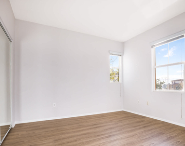 955 N Duesenberg Drive - Photo Thumbnail 18