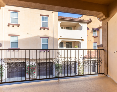955 N Duesenberg Drive - Photo Thumbnail 10