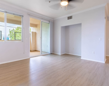 955 N Duesenberg Drive - Photo Thumbnail 6
