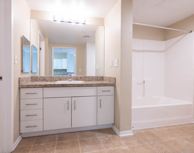 888 North Alameda Street - Photo Thumbnail 11