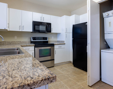 888 North Alameda Street - Photo Thumbnail 41