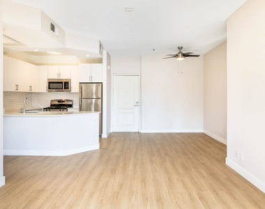 5225 Blakeslee Ave. - Photo Thumbnail 5