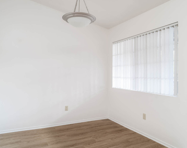 24922 Hidden Hills Road - Photo Thumbnail 38