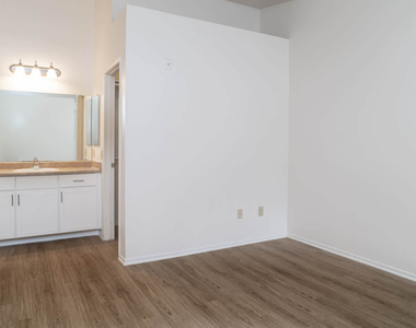 24922 Hidden Hills Road - Photo Thumbnail 17