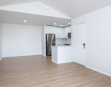 11540 Windcrest Lane - Photo Thumbnail 9