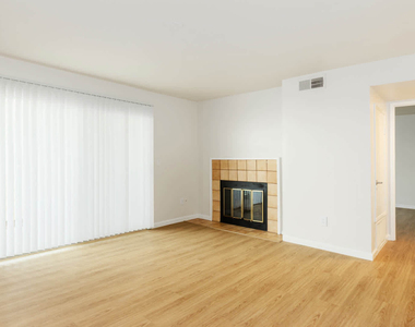 1000 Canyon Village Circle - Photo Thumbnail 4