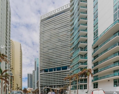 1300 Brickell Bay Dr - Photo Thumbnail 0