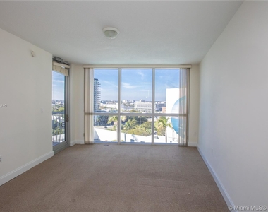 1750 N Bayshore Dr - Photo Thumbnail 16