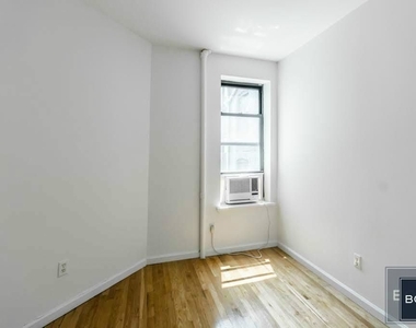 334 East 78th Street - Photo Thumbnail 7