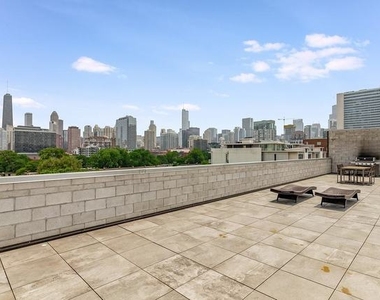 943 North Crosby Street - Photo Thumbnail 10