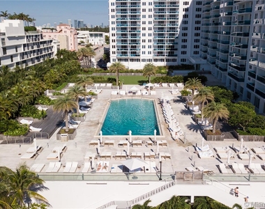 2301 Collins Ave - Photo Thumbnail 14