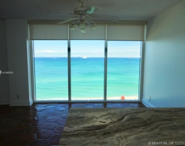 2401 Collins Ave - Photo Thumbnail 1