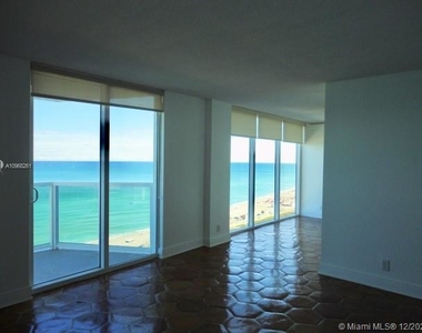 2401 Collins Ave - Photo Thumbnail 3