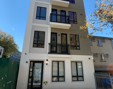 149 Stanhope St 1A Brooklyn - Photo Thumbnail 1