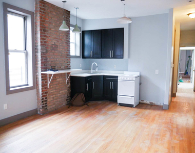 644 Lafayette Avenue - Photo Thumbnail 4