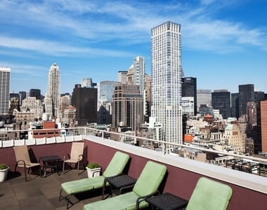 50 West 34th Street - Photo Thumbnail 1