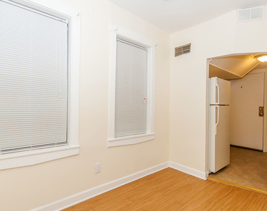 1403 West Diversey Parkway - Photo Thumbnail 4