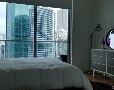 500 Brickell Ave - Photo Thumbnail 46