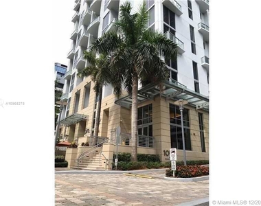 1060 Brickell Ave - Photo Thumbnail 1