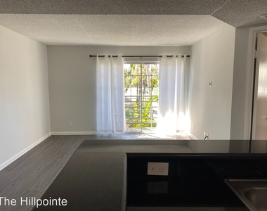 2330 North Cahuenga Blvd - Photo Thumbnail 11