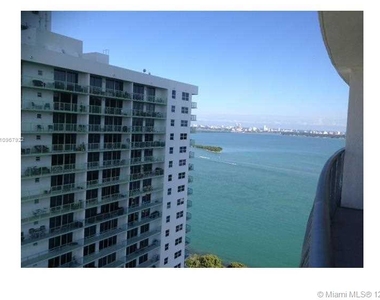 1750 N Bayshore Dr - Photo Thumbnail 12