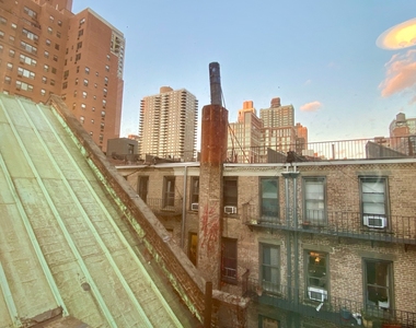 213 East 83rd Street - Photo Thumbnail 0