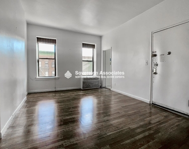 930 Amsterdam Avenue - Photo Thumbnail 1