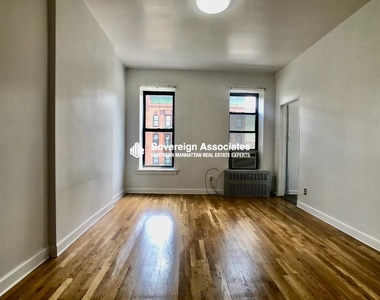 930 Amsterdam Avenue - Photo Thumbnail 3