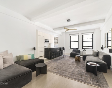 162 West 56th St - Photo Thumbnail 2