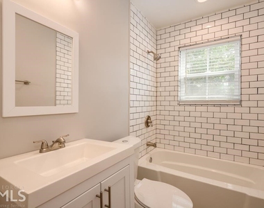 880 Saint Charles Ave # 3 - Photo Thumbnail 7