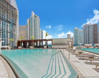 200 Biscayne Boulevard Way - Photo Thumbnail 14