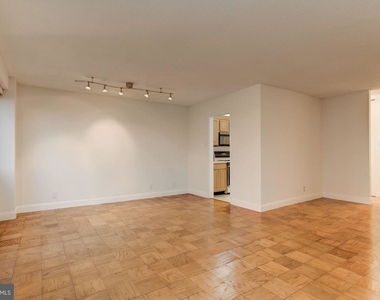 4515 Willard Ave #1814s - Photo Thumbnail 6