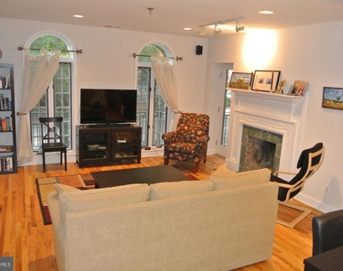 2801 Connecticut Ave Nw #5 - Photo Thumbnail 2