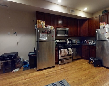 623 S 42nd St Unit Upper - Photo Thumbnail 9