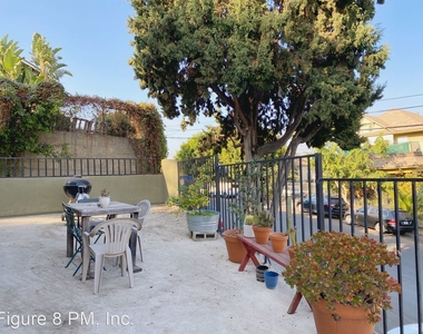 1138 Laguna Avenue - Photo Thumbnail 0