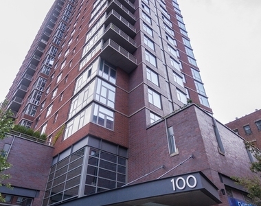 100 Jay Street - Photo Thumbnail 9