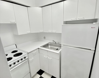 65 West 69th Street - Photo Thumbnail 2