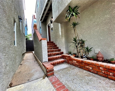 434 Manhattan Avenue - Photo Thumbnail 24