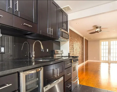 102 East 7th Street - Photo Thumbnail 3