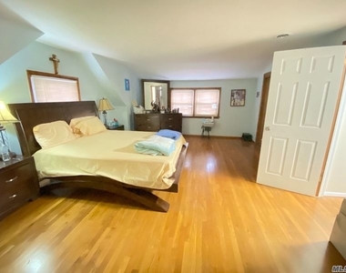 766 Meracham Ave - Photo Thumbnail 2